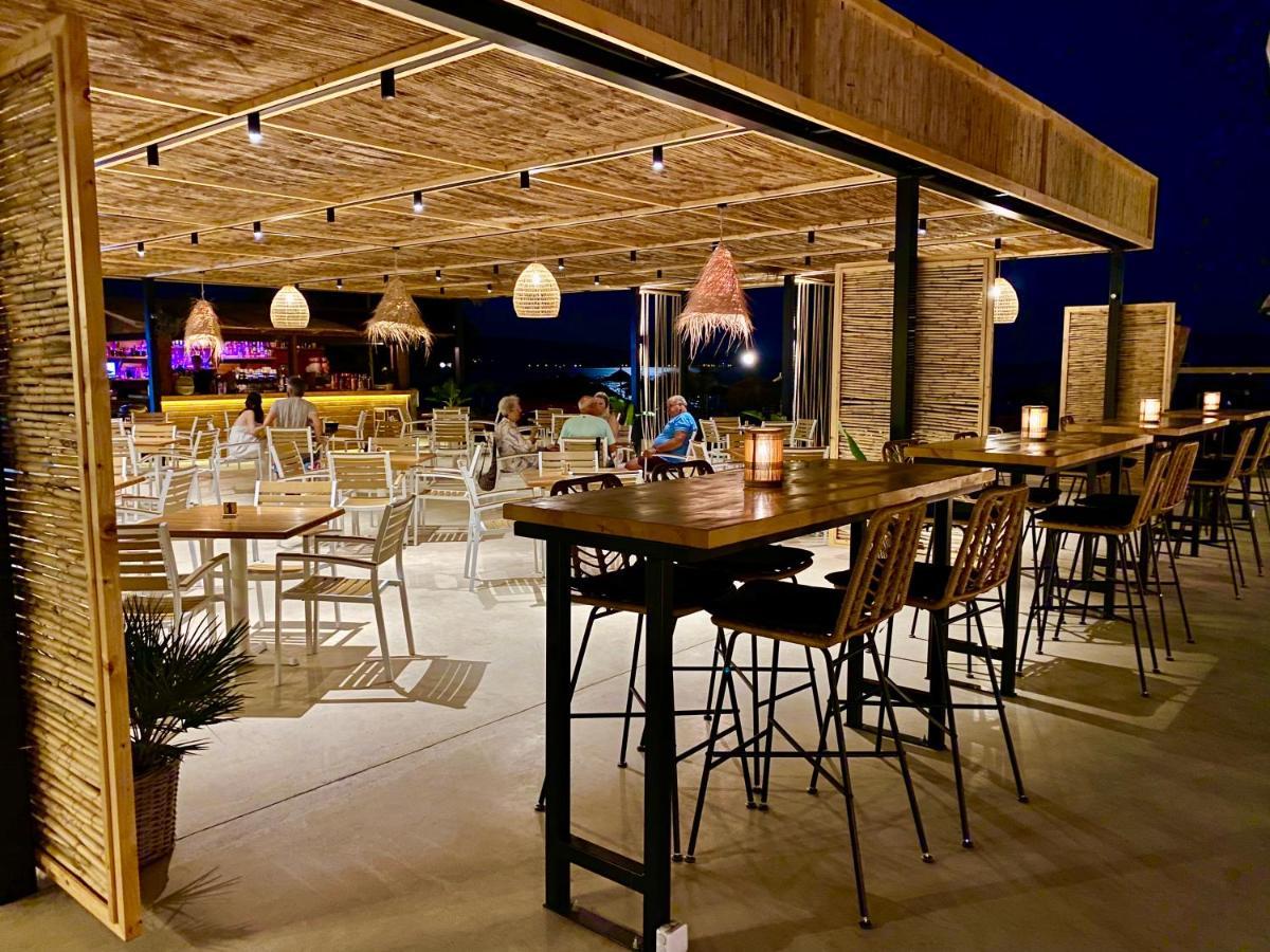Zoom Beach Hotel Kandia Eksteriør bilde